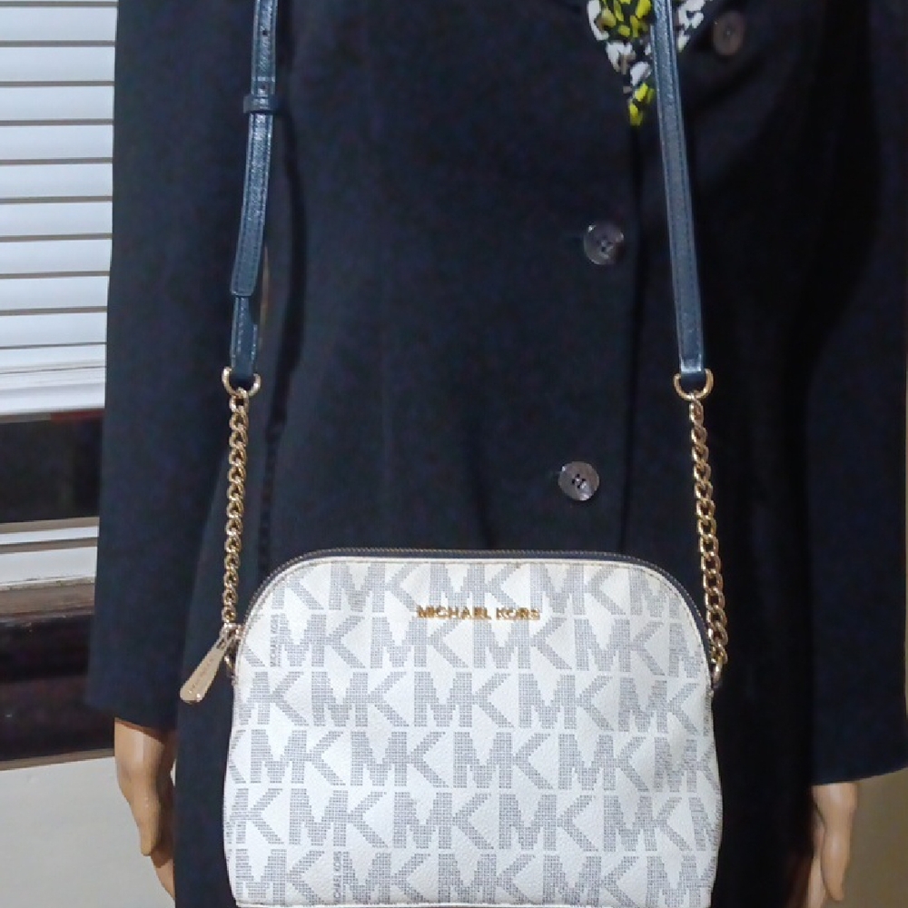 Michael Kors Signature Adj Chain Link Strap Navy/White Embossed